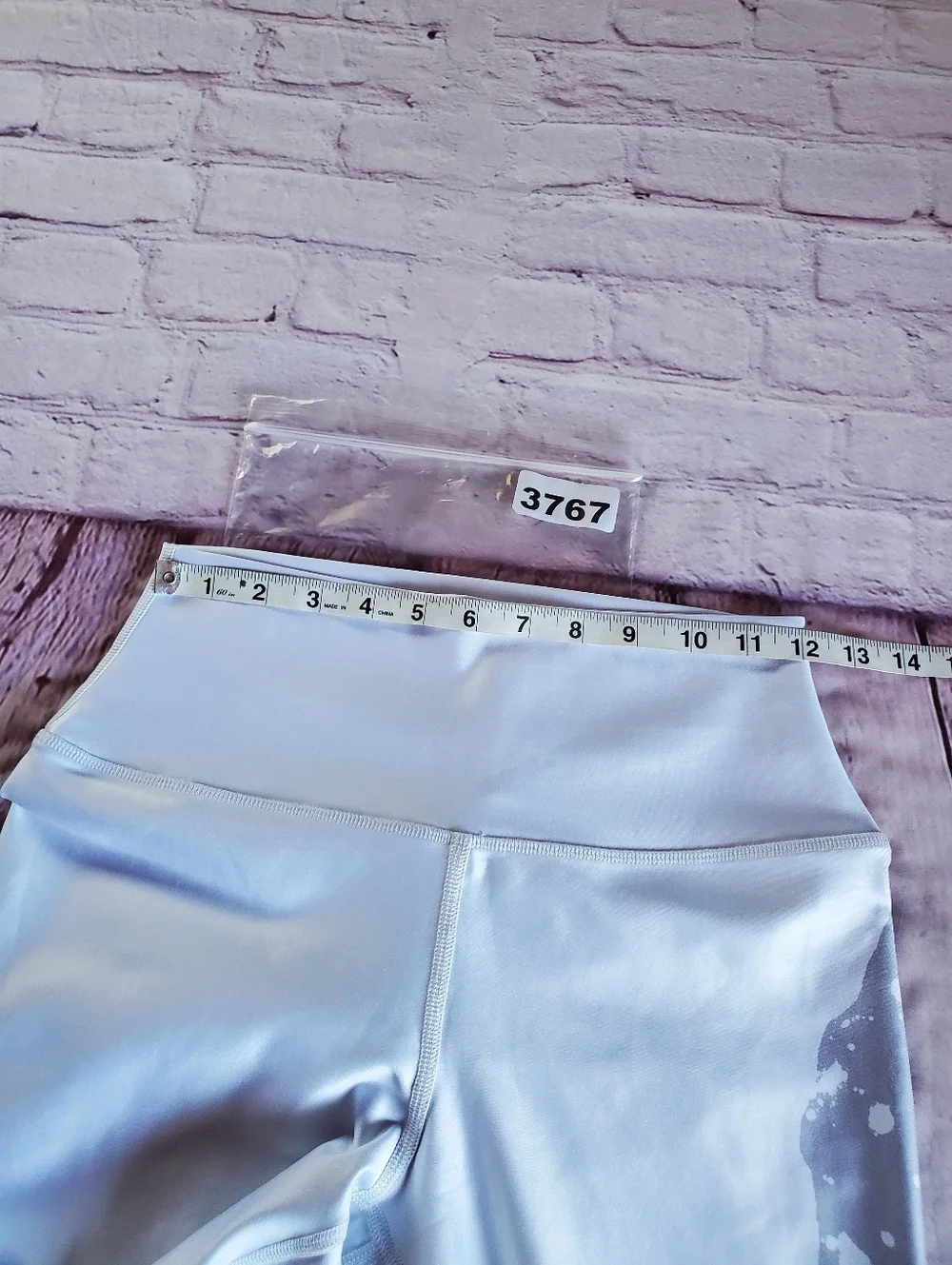 Alo Ocean Inspired Vives Yoga Leggings White Marble Full Length High-rise Silky